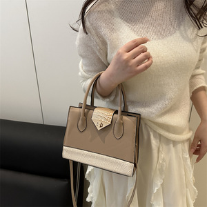 กระเป๋าถือสะพายข้างผู้หญิง I-0599 รุ่นหรูหรา ขายส่ง กระเป๋าถือหนัง PU แฟชั่นยอดนิยม กระเป๋าถือสีลูกกวาดสำหรับผู้หญิง - Product Image 4