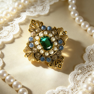 Broche Clásico de Aleación Chapado en Oro con Forma de Flor, Pin de Cruz, Lujoso y Elegante para Fiesta, Boda, Compromiso, Regalo para Damas - Product Image 2
