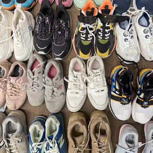 Breathable Lace-up <b>Canvas</b> Sneakers Second Hand for Women and Men Sporty All Seasons Trendy Shoes - Product Image 1