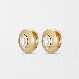 Elegantes Pendientes Huggie con Diamantes Cultivados en Laboratorio, Corte Marquesa, 0.57 Ct, Color EF, Claridad VVS VS, Oro Amarillo de 18K, Diseño Curvo Alargado - Product Image 1