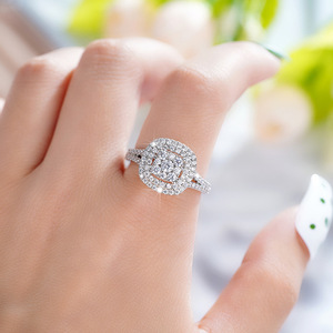 Anello Q281 in Oro Bianco con Diamante Naturale Taglio Brillante Rotondo Colore G Design Halo per Fidanzamento Femminile - Product Image 6