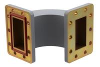 Guía de Onda WR-229 con Curva en E, Cubierta UG y Bridas Ranuradas, Operando de 3.22 GHz a 4.9 GHz, Guía de Onda Bj22 de 3 kW
