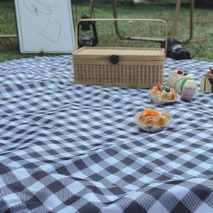 Mantas de picnic compactas plegables Oxford impermeables a prueba de humedad y esteras de playa con almohada para acampar al aire libre - Product Image 4