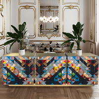Credenze di Design Moderno per Soggiorno, Lussuose e Contemporanee, con Design Triangolare e Base in Ottone Spazzolato, a Doppio Lato con Vani Portaoggetti