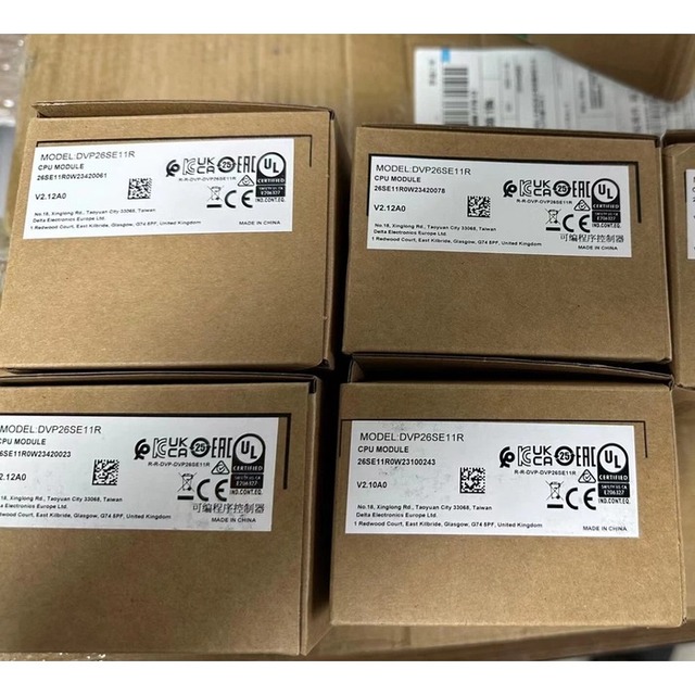 New Original DVP26SE11R DVP-SE Programmable Logic Controller PLC Module 26 I/O Relay Output Ethernet
