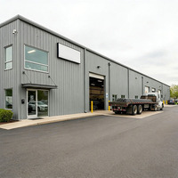 Salle d'exposition à grande portée en structure métallique, préfabriquée et modulaire, pour showroom automobile 4S, à montage rapide