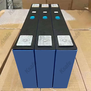 เซลล์แบตเตอรี่ลิเธียมแบบปริซึม 3.2V 200Ah สำหรับระบบพลังงานแสงอาทิตย์ ระบบกักเก็บพลังงาน และแบตเตอรี่สำรองไฟ - Product Image 4