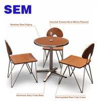 Tables et chaises en bois de style médiéval pour restaurants, salons de thé, cafés, salons de thé au lait et snack-bars à usage commercial