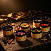 Bougie en étain pentagramme avec fleurs séchées, herbes et parfum cristallin - Cadeaux en gros pour les diffusions en direct d'entreprises