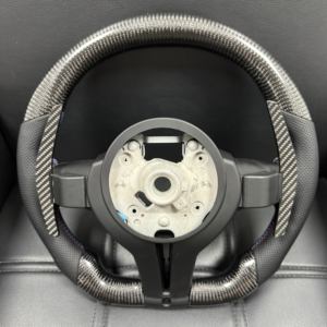 Volante Deportivo YLC de Fibra de Carbono y Cuero Suede Antideslizante para <span class=keywords><strong>BMW</strong></span> F25 F82 F45 X5 E53 E46 E92 M3 X1 F48 X3 F25 X3 E8 - Product Image 4