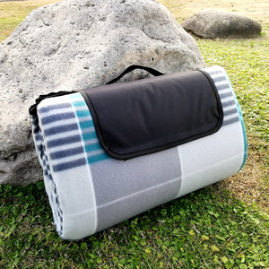 Manta <span class=keywords><strong>de</strong></span> Picnic Impermeable para Exteriores, Plegable, Portátil, para Camping, <span class=keywords><strong>Playa</strong></span>, Senderismo y Festivales <span class=keywords><strong>de</strong></span> Música - Product Image 4
