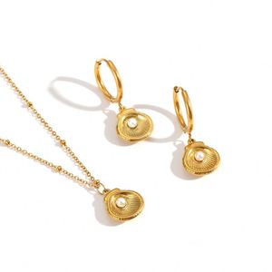 Nuevos conjuntos de joyería al por mayor, aretes y collar de acero inoxidable con baño de oro de 18 quilates, resistentes al agua. - Product Image 3