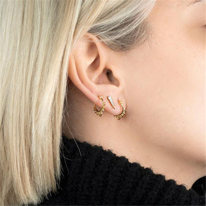 ROXI Vente en gros Boucles d'oreilles créoles rétro tendance en argent sterling S925 plaqué platine avec zircon et motif ajouré pour femmes - Product Image 5