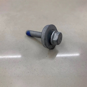 Tornillo de Eje de Acero Smart 0029908800 para Reemplazo de Rodamiento de Rueda Trasera - Product Image 3