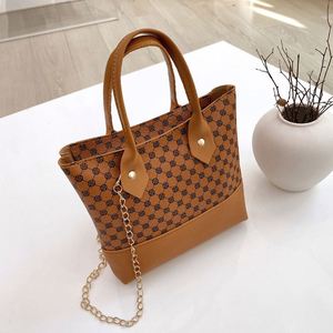 Women's <b>Handbags</b> Fashionable Women's <b>Handbags</b> Wholesale and Shipping Bags for Women and Stylish Shopping Bags - Product Image 4