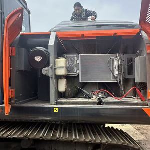 Excavatrice HITACHI zx200 d'occasion, 20 tonnes, d'origine japonaise, prix avantageux, pour travaux de terrassement. - Product Image 6