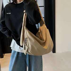 Bolso bandolera de lona personalizado con logotipo, moderno, informal y ecológico - Product Image 5