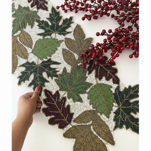 Chemin de table fait main feuille d'érable perle multicolore - Product Image 1