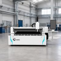 Machine de découpe laser fibre CNC 3 axes haute précision YIHAI 3000W pour tôles, avec contrôle Cypcut HIWIN et servomoteur Inovance, refroidissement par eau