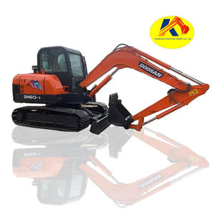 Excavadora Compacta de Orugas Doosan DH60-7 de 6 Toneladas, DH55, DH70-7, DH80, DH220, DX60, Alta Eficiencia Operativa - Product Image 1