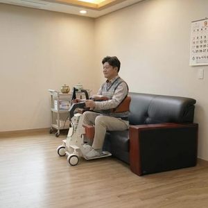 Lève-<span class=keywords><strong>personne</strong></span> électrique WESTOLIFT XD01, capacité 100 kg, machine de transfert pour soins infirmiers, lève-<span class=keywords><strong>personne</strong></span> pliable Hoyer pour soins aux personnes <span class=keywords><strong>âgée</strong></span>s - Product Image 2