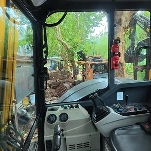 Mini-pelleuse sur chenilles d'occasion SK55SRX de 5,5 tonnes, de haute qualité et durable, best-seller, idéale pour les exploitations agricoles et les particuliers - Product Image 6