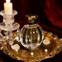 Botol Parfum Minimalis Bentuk Silinder Kaca Kosong dengan Tutup Aluminium Emas Tipe Pompa Semprot