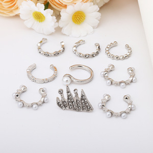 Ensemble de boucles d'oreilles à clip 9 pièces, dorées, avec perles et strass, motif couronne, bijoux de fête pour femmes, boucles d'oreilles pendantes tendance - Product Image 3