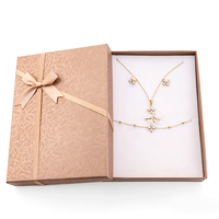 Ensemble de bijoux en acier inoxydable plaqué or avec pendentif fleur en zircon, collier, bracelet, boucles d'oreilles et bague, cadeau pour la fête des mères et Thanksgiving pour femmes
