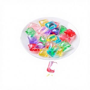 Detergente para Ropa en Cápsulas Ecológicas con Aroma Floral y Frutal, Ingredientes Altamente Activos para Lavado Automático de Ropa - Product Image 1