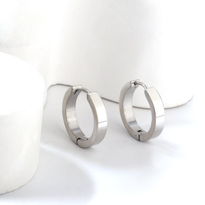 Aros de Oro, Chapados en Oro, de Acero Inoxidable, Unisex, Diseño Redondo Minimalista, Joyería de Moda - Product Image 4