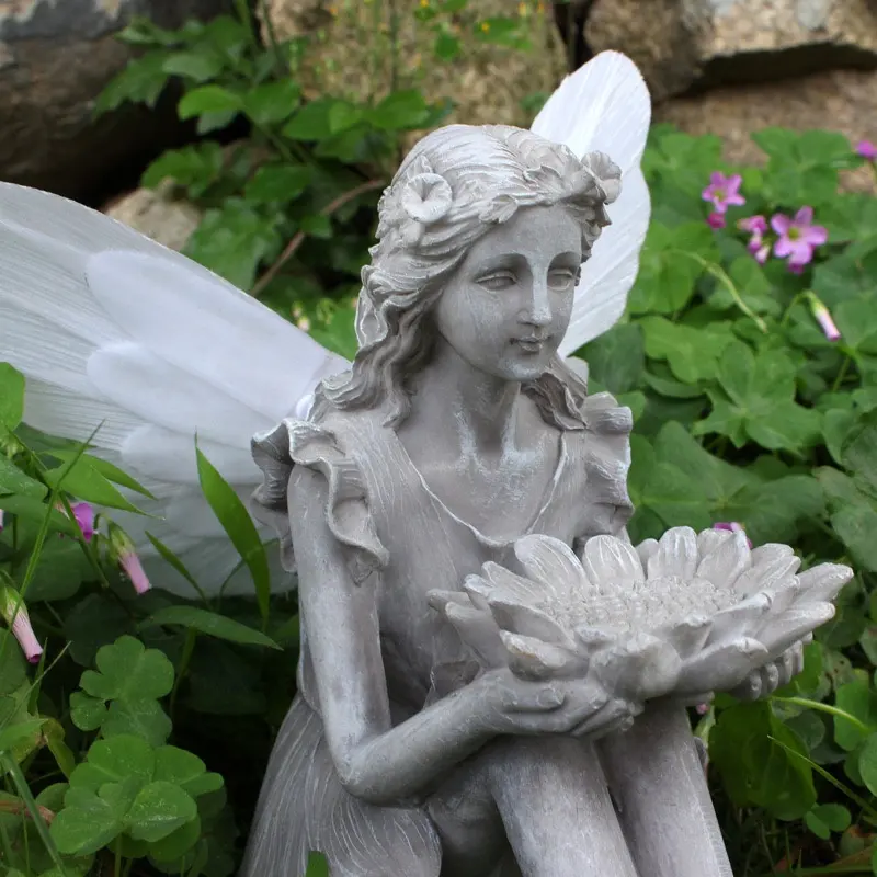 आउटडोर गार्डन पार्क को अनुकूलित करें बड़ी धार्मिक मूर्तियां आधुनिक जीवन आकार की पत्थर की मूर्तियां फाइबरग्लास लड़की की मूर्तियां कोण की मूर्ति
