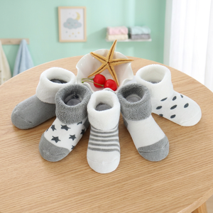 Calcetines de Bebé Glamoroux a Rayas, Tejidos, Casuales, de Algodón y Fibra de Bambú, para Primavera, de 0 a 6 Meses, Hechos en Taiwán, Suaves y Transpirables - Product Image 2