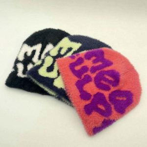 Gorros de Punto Personalizados Unisex al por Mayor, Gorro de Invierno de Primera Calidad, Mohair Mea Culpa Jacquard, 100% Nailon - Product Image 2