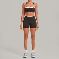 Ensemble de sport pour femme 2026 : Soutien-gorge de sport à col carré color block, short de yoga, tenue d'entraînement sans manches patchwork, ensemble de fitness pour la gym