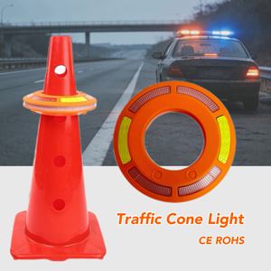 ไฟประดับด้านบนสุดเป็นรูปกรวยเพื่อความปลอดภัยไฟ <span class=keywords><strong>LED</strong></span> รูปทรงกรวยพร้อมแม่เหล็กชาร์จไฟ USB C แหวนนิรภัย CE สีเหลืองอำพัน RGB - Product Image 1