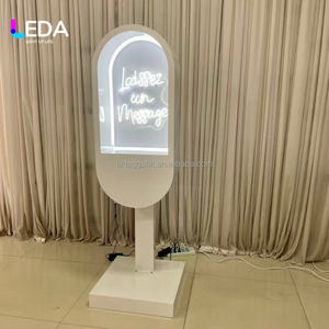 Cabina Telefónica Moderna Blanca LEDA, Novedad, Estación de Mensajes para Bodas, Soporte para Libro de Visitas de Audio y Video para Decoración de Eventos y Recepciones - Product Image 6