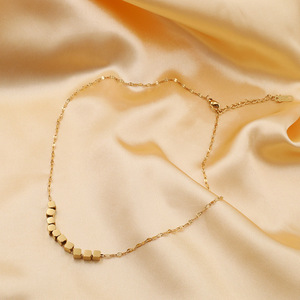 Thời trang châu Âu Mỹ sang trọng có thể truy cập tám hướng đến sự giàu có nhỏ vuông titan thép Vòng cổ trang sức nữ - Product Image 3