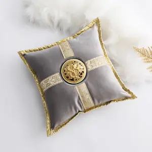 Cojín de decoración para el hogar, almohada de lujo con estampado dorado, función de aromaterapia con borlas de encaje
