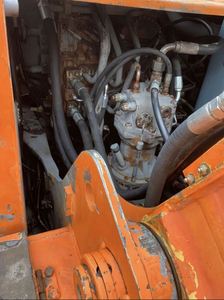 Potente Excavadora de Ruedas Hitachi EX100WD-3 de 10 Toneladas, Motor de Alto Rendimiento Multifuncional, Bomba con Descuento - Product Image 5