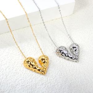 Collier ras du cou avec pendentif cœur miniature plaqué or 18 carats, bijoux pour la Saint-Valentin, chaîne pour filles, collier cœur mignon pour femmes - Product Image 6