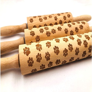 Rouleau à pâtisserie en bois rustique avec utilisation <span class=keywords><strong>pour</strong></span> cookie et Look Roller Cat Claw Design Piece et produit fait main avec usage domestique <span class=keywords><strong>pour</strong></span> la <span class=keywords><strong>cuisine</strong></span> - Product Image 1