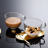 Tasse en verre de grande capacité transparente au design moderne avec ceinture féminine de style ins vente en gros de tasses en céramique pour le petit déjeuner café lait
