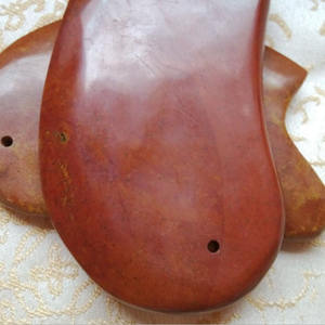 Massaggiatore <span class=keywords><strong>Viso</strong></span> Portatile in Giada Rossa Naturale al 100% con Logo Personalizzato e Funzione Musicale per Applicazione sul Corpo - Product Image 2