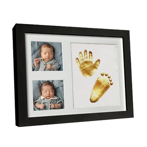 Fatto a mano il bambino stampa il piede la cornice della <span class=keywords><strong>foto</strong></span> fustellante l'immagine di legno cava <span class=keywords><strong>con</strong></span> l'argilla del piede della mano dell'animale domestico stampa unica del taglio di stampa - Product Image 1