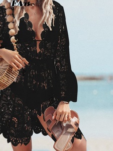 Robe de plage en dentelle pour <span class=keywords><strong>femme</strong></span>, col en V, manches longues cloche, crochet, style bohème, paréo de bain - Product Image 4