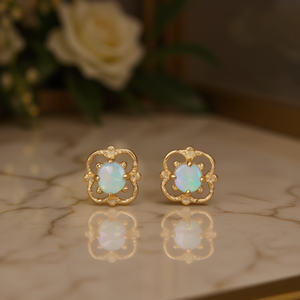 Orecchini a Perno E2156 Placcati Oro con Opale, Forma a Fiore, Montatura a Castone, Gioielli Classici da Donna per Uso Quotidiano - Product Image 2