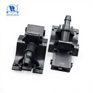 Nuovo Ugello <span class=keywords><strong>Lavavetri</strong></span> Anteriore DE RONG di Alta Qualità per Molteplici Modelli di Veicoli, Adattamento Universale - Product Image 1