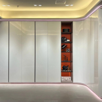 Dressing moderne de luxe haut de gamme, laqué brillant, sur mesure, en bois massif, armoire intégrée, chambres personnalisées