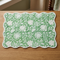 Set de table rectangulaire classique en tissu floral vert, en coton matelassé, avec bord festonné ondulé et imprimé floral